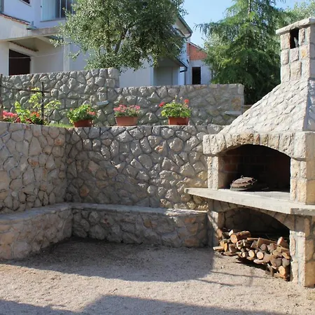 And With Parking Space Njivice, Krk - 5458 Guest house Njivice