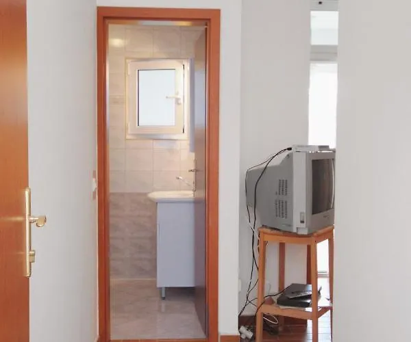 With Parking Space Njivice, Krk - 5458 Daire *