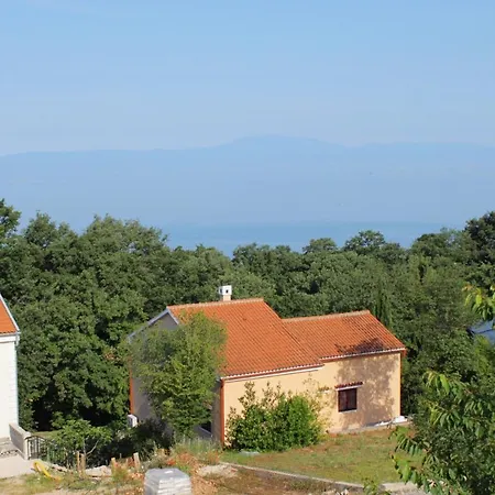 Guest house And With Parking Space Njivice, Krk - 5458 Njivice