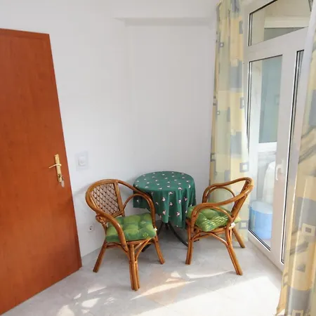 And With Parking Space Njivice, Krk - 5458 Guest house Njivice